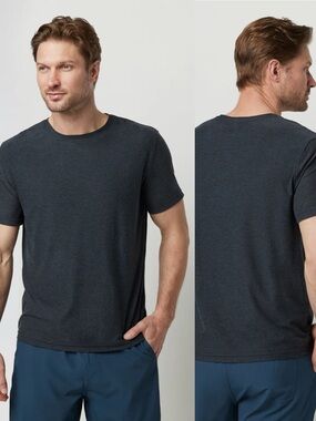vuori | Strato Tech Tee